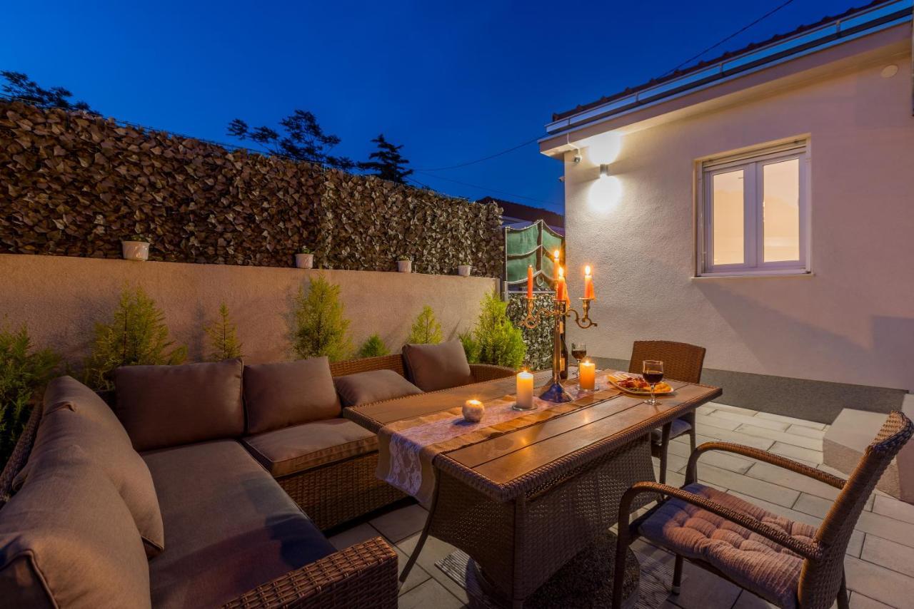 Villa Katess With Heated Pool Σπλιτ Εξωτερικό φωτογραφία