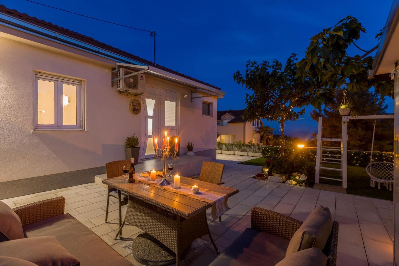 Villa Katess With Heated Pool Σπλιτ Εξωτερικό φωτογραφία