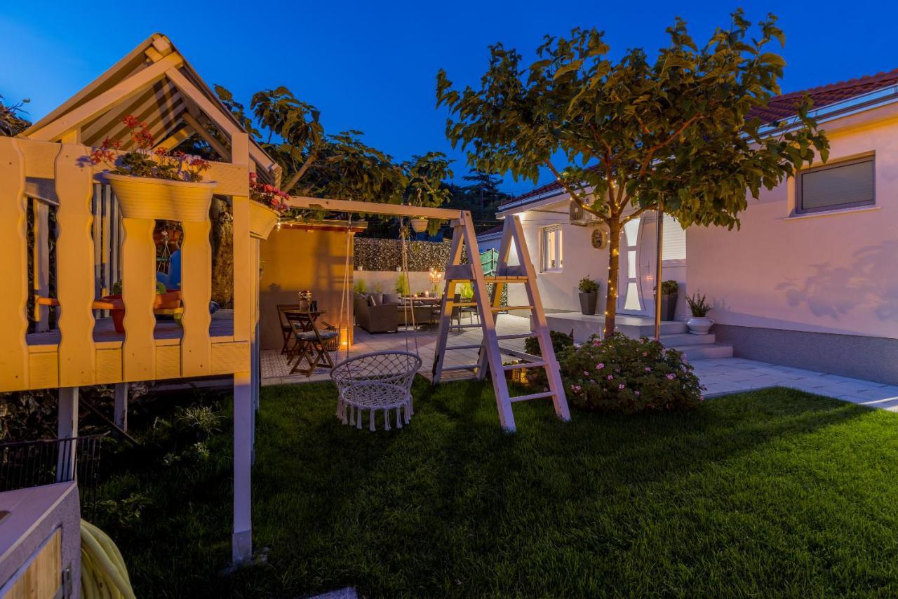 Villa Katess With Heated Pool Σπλιτ Εξωτερικό φωτογραφία